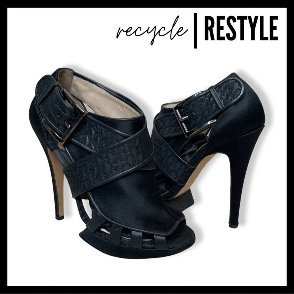 Nicholas Kirkwood Crisscross Bootie